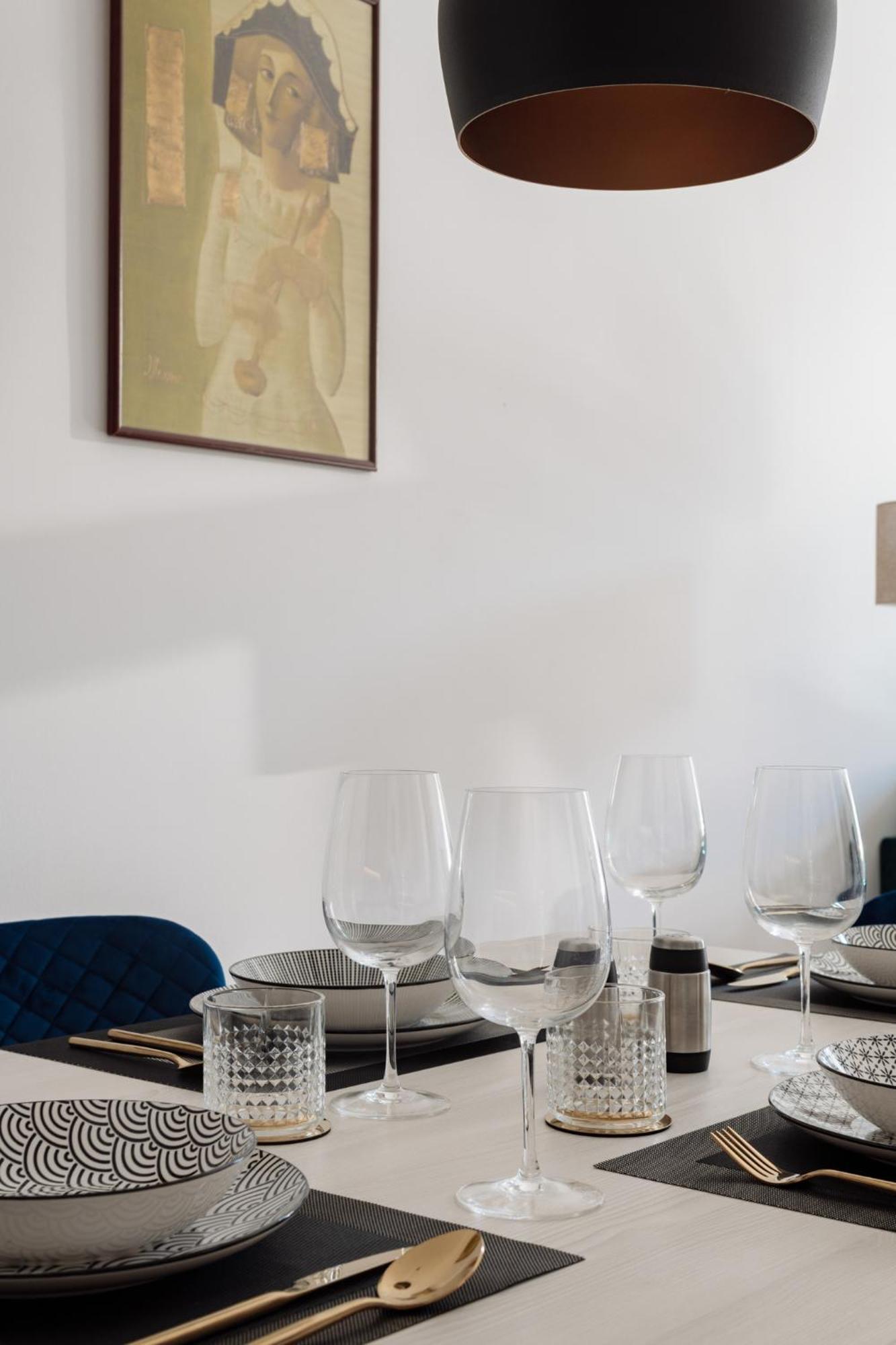 Main Square Apartments & Rooms มาริบอร์ ภายนอก รูปภาพ