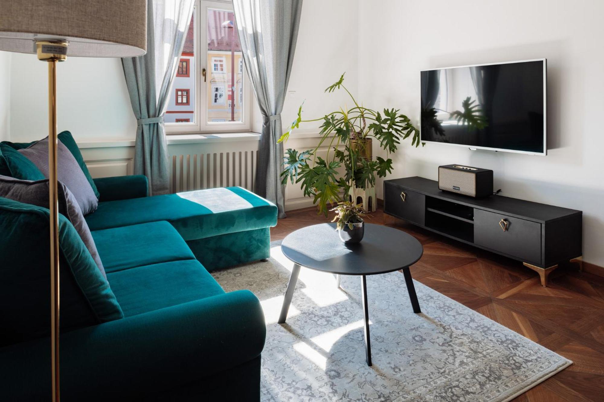 Main Square Apartments & Rooms มาริบอร์ ภายนอก รูปภาพ