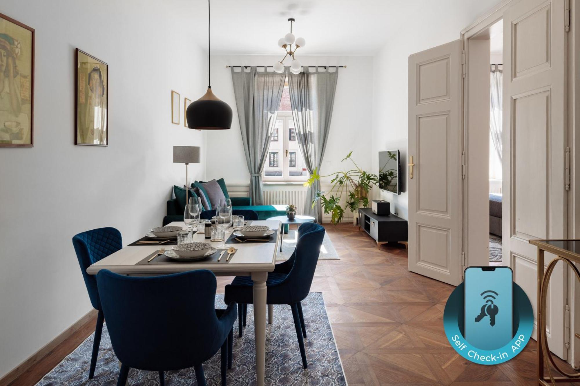 Main Square Apartments & Rooms มาริบอร์ ภายนอก รูปภาพ